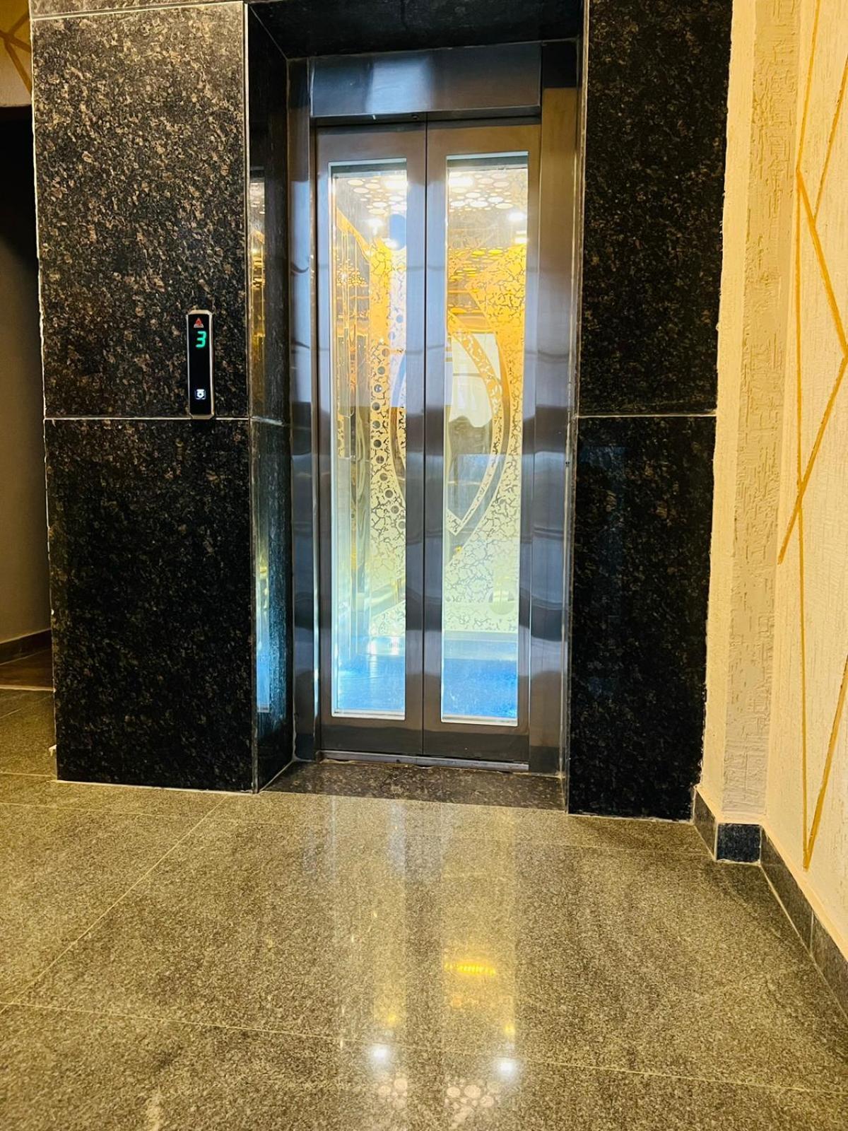 Hotel Riverb Нью-Делі Екстер'єр фото